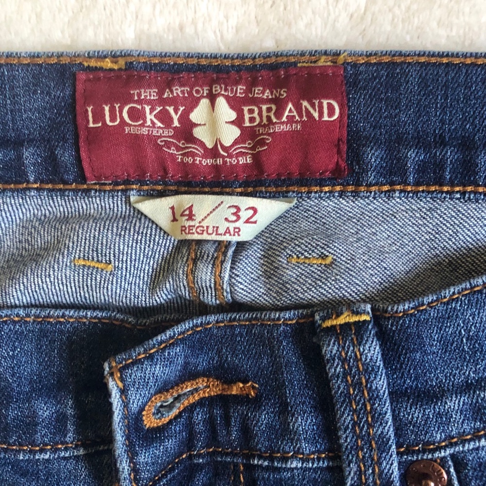 Lucky Jeans - Picture 4 of 5
